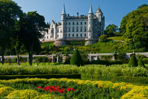 The East Parterre at Dubrobin Castle dunrobin-east-parterre (23K)